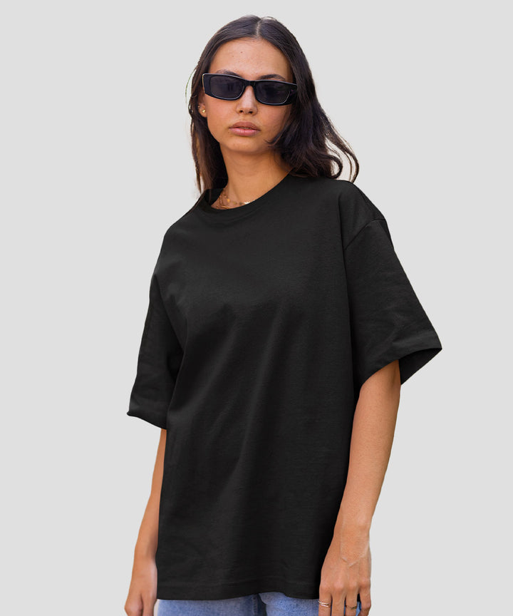 Buy baggy loose fit black t-shirt for women online in India at Athlizur. Shop oversized street wear tees for girls